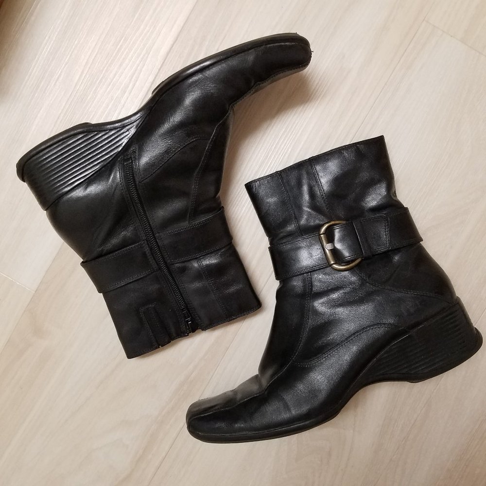 Clarks, Madison Jack Leather Women Bootie, 9M, Black